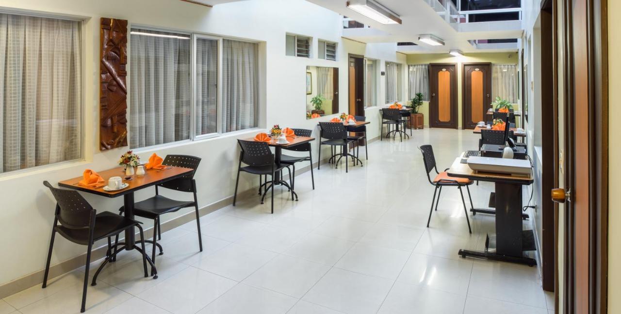 Hotel Americana Pasto Buitenkant foto